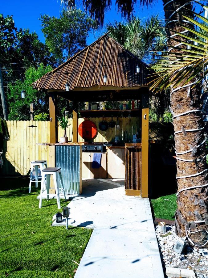 World Solo Travel'S Welcomed At St Pete Home เซนต์ปีเตอร์สเบิร์ก ภายนอก รูปภาพ