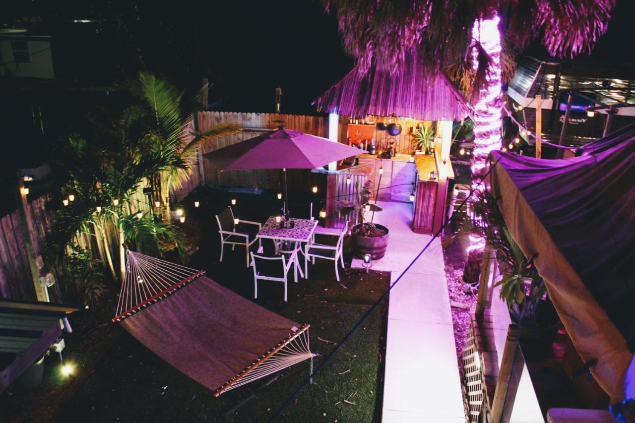 World Solo Travel'S Welcomed At St Pete Home เซนต์ปีเตอร์สเบิร์ก ภายนอก รูปภาพ