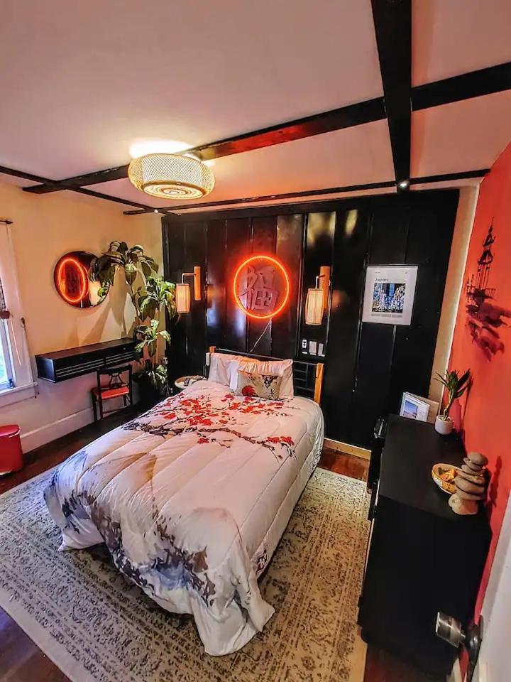 World Solo Travel'S Welcomed At St Pete Home เซนต์ปีเตอร์สเบิร์ก ภายนอก รูปภาพ